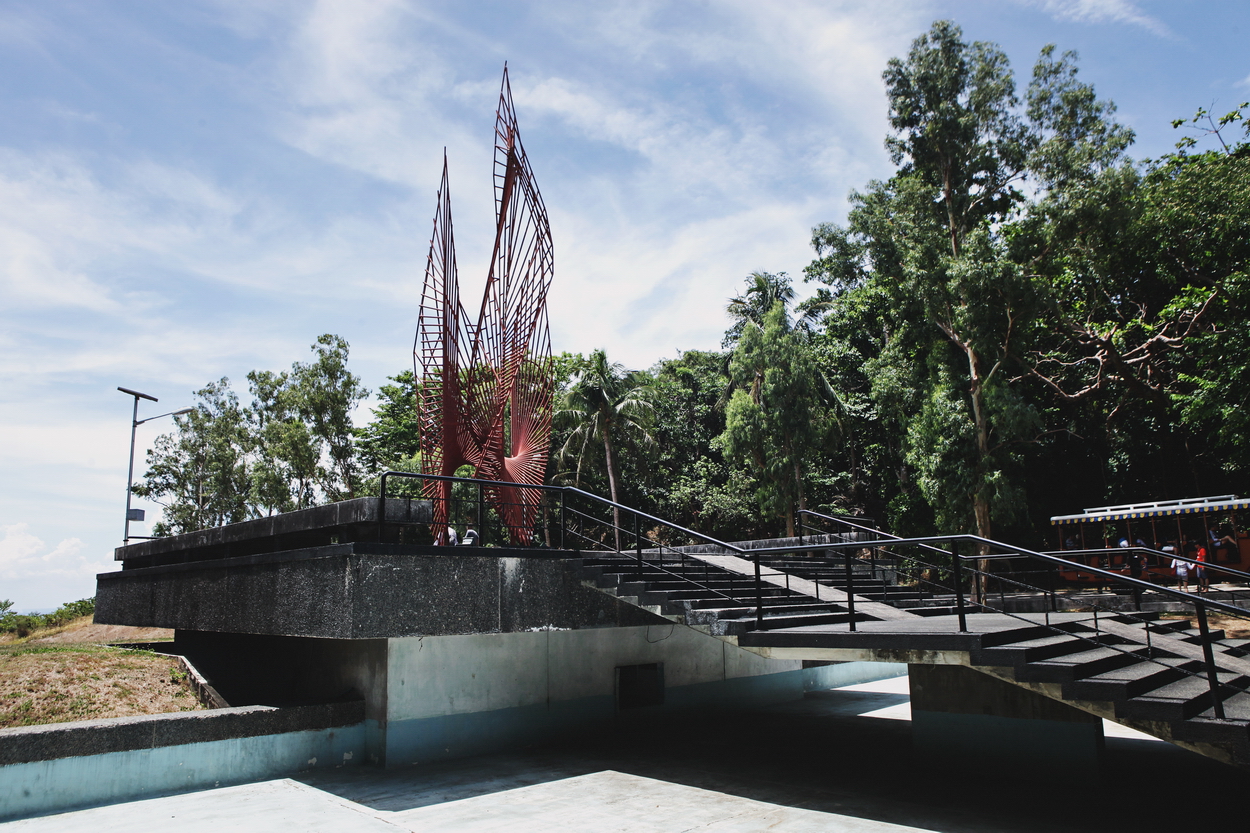cor-12-eternal_flame_of_freedom