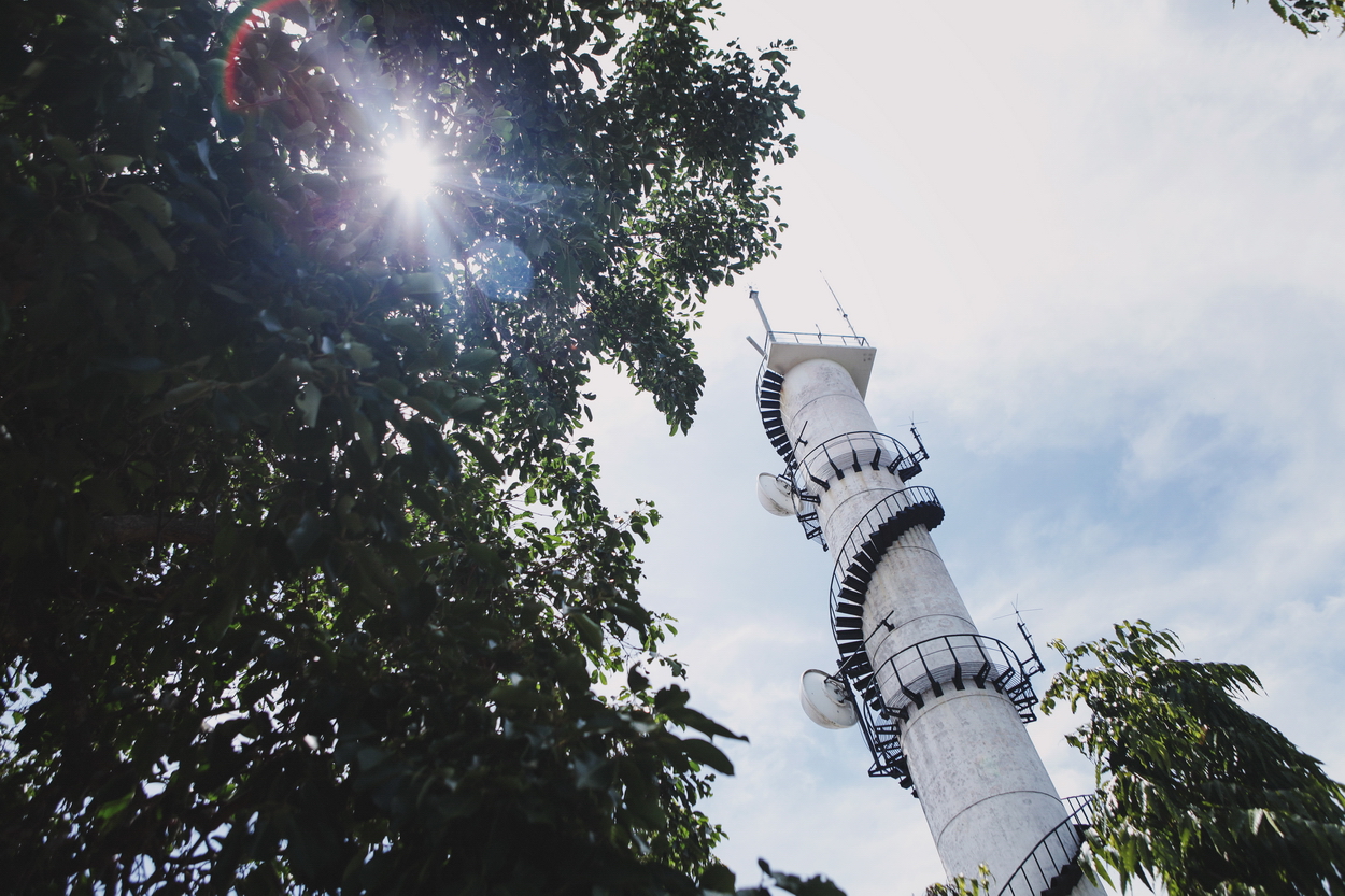 cor-13-lighthouse-3