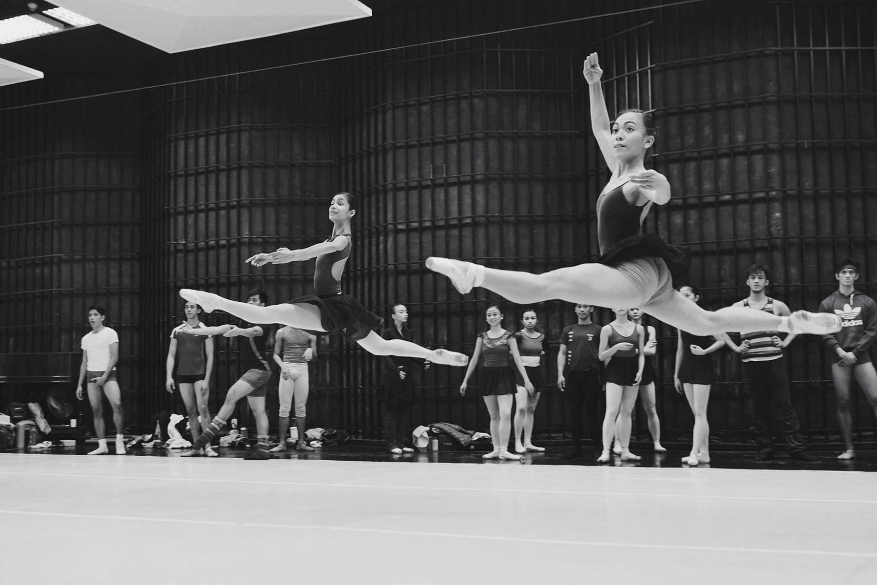 issue_02_balletphils_22