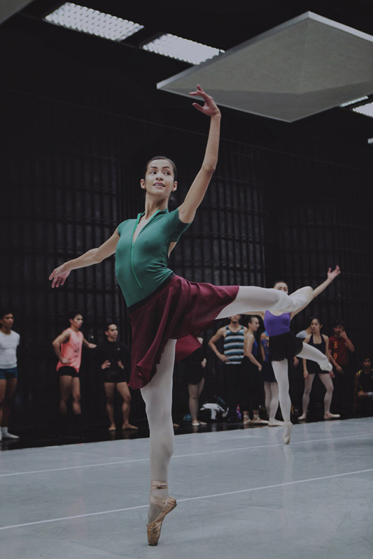 issue_02_balletphils_3
