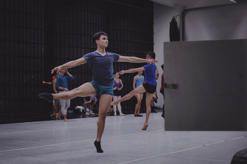 issue_02_balletphils_6